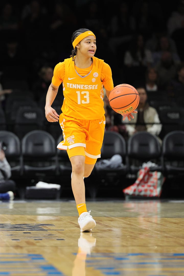 Unmetered Tennessee vs Louisville - Women's Championship Classic Photography